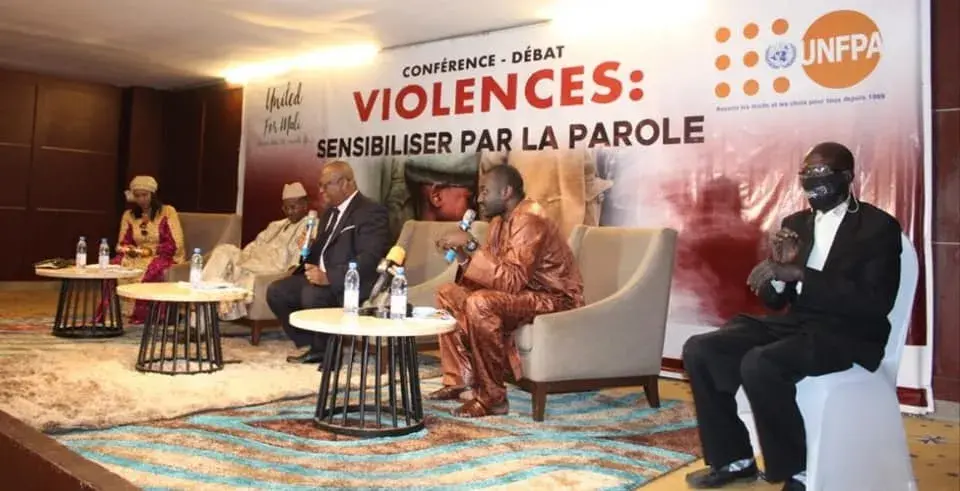 "VIOLENCES : SENSIBILISER PAR LA PAROLE" PAR UNITED FOR MALI ET UNFPA MALI